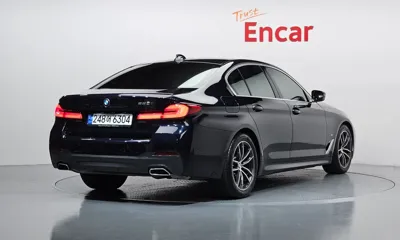 BMW 5-Series 2023, 51255 км, за 24878.56 USD