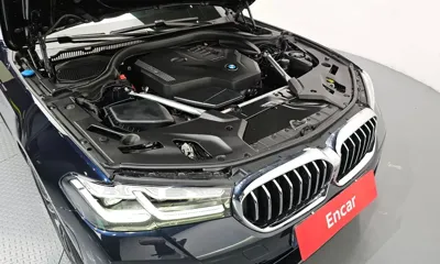 BMW 5-Series 2023, 51255 км, за 24878.56 USD - фото 6