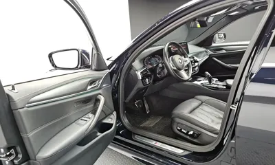 BMW 5-Series 2023, 51255 км, за 24878.56 USD - фото 10
