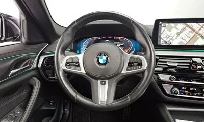 BMW 5-Series 2023, 51255 км, за 24878.56 USD - фото 12