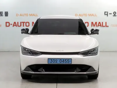 Kia EV6 2022, 201001 км, за 14172.02 USD