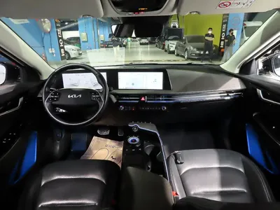 Kia EV6 2022, 201001 км, за 14172.02 USD