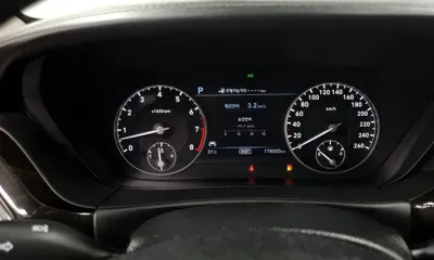 Genesis EQ900