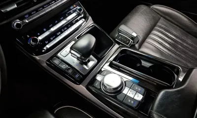 Genesis EQ900