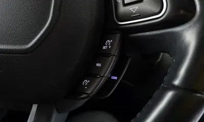 Land Rover Range Rover Evoque 2017, 93107 км, за 8664.83 USD - фото 13