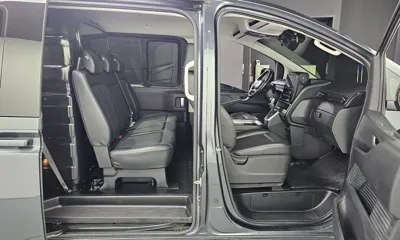 Hyundai Staria 2023, 59820 км, за 16214.1 USD - фото 12
