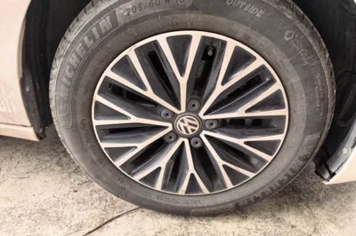Volkswagen Sagitar 2021, 98500 км, за 11114 USD - фото 8