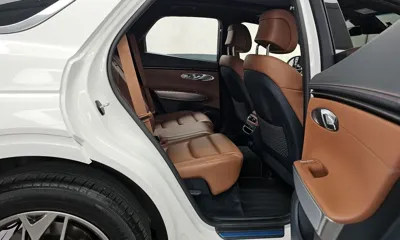 Genesis GV70 2023, 43482 км, за 26176.98 USD - фото 12