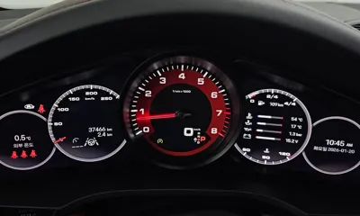 Porsche Cayenne 2023, 37466 км, за 71357.77 USD - фото 8