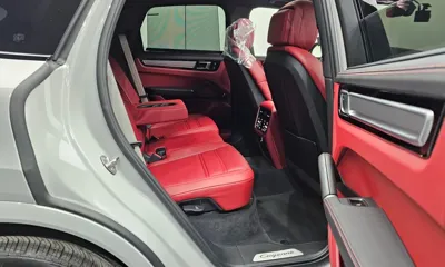 Porsche Cayenne 2023, 37466 км, за 71357.77 USD - фото 12
