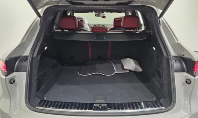 Porsche Cayenne 2023, 37466 км, за 71357.77 USD - фото 20