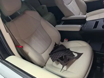 Toyota Granvia 2025, 14200 км, за 40710.74 USD