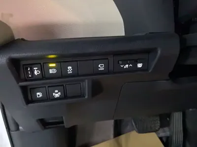 Toyota Granvia 2025, 14200 км, за 40710.74 USD - фото 21