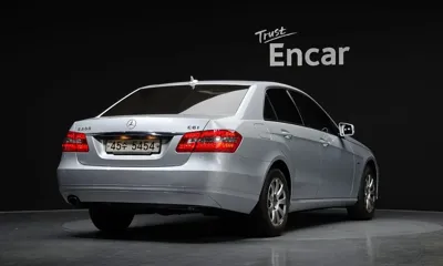 Mercedes-Benz E-Class 2011, 82247 км, за 4294.68 USD
