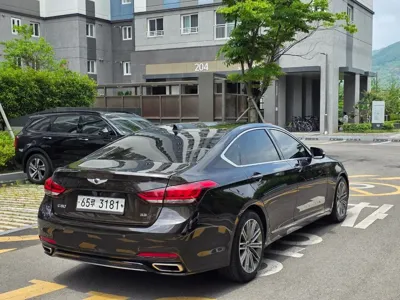 Genesis G80 2018, 125188 км, за 8273.62 USD