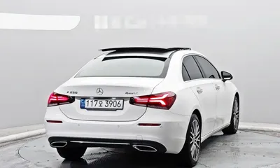 Mercedes-Benz A-Class 2021, 54410 км, за 17583.3 USD