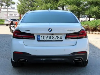 BMW 5-Series 2021, 95213 км, за 24526.01 USD