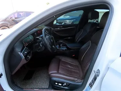 BMW 5-Series 2021, 95213 км, за 24526.01 USD