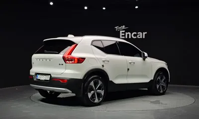 Volvo XC40 2023, 45616 км, за 23127.05 USD