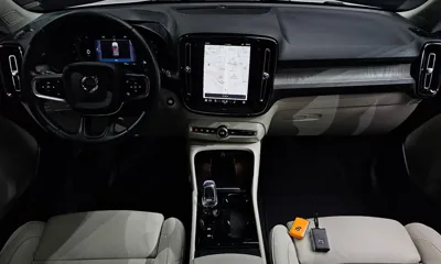 Volvo XC40 2023, 45616 км, за 23127.05 USD - фото 7