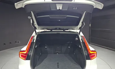 Volvo XC40 2023, 45616 км, за 23127.05 USD - фото 20