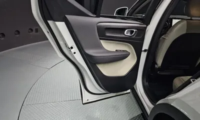 Volvo XC40 2023, 45616 км, за 23127.05 USD - фото 25