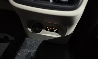 Volvo XC40 2023, 45616 км, за 23127.05 USD - фото 28