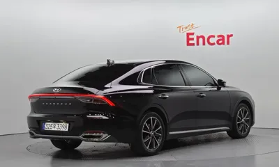 Hyundai Grandeur 2022, 96262 км, за 15526.92 USD
