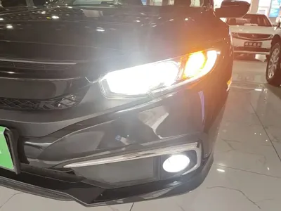 Honda Civic 2021, 46300 км, за 10108.69 USD - фото 24
