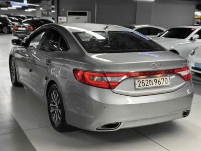 Hyundai Grandeur 2011, 187307 км, за 1947.88 USD