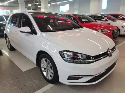 Volkswagen Golf 2019, 89200 км, за 7870.35 USD