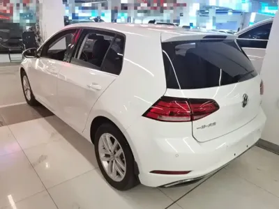 Volkswagen Golf 2019, 89200 км, за 7870.35 USD