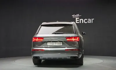 Audi Q7 2019, 162296 км, за 16451.93 USD