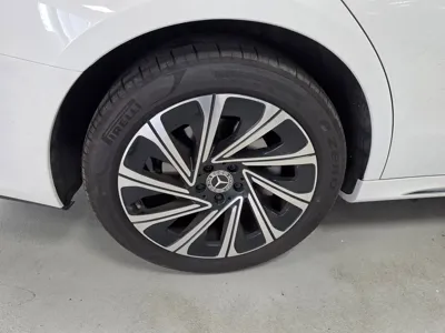 Mercedes-Benz E-Class 2026, 5084 км, за 39057.37 USD