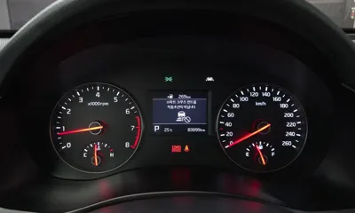 Kia K7 2016, 83899 км, за 8970.94 USD - фото 8