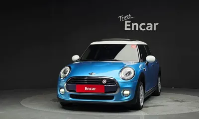 MINI Cooper 2017, 135269 км, за 5123.49 USD