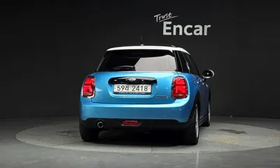 MINI Cooper 2017, 135269 км, за 5123.49 USD