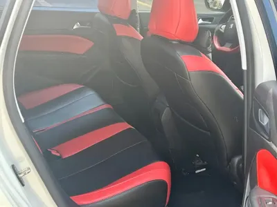 Peugeot 308 2017, 98000 км, за 3836.54 USD