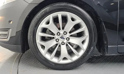 Ford Taurus 2015, 81022 км, за 3872.92 USD
