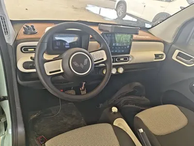 Wuling MINIEV