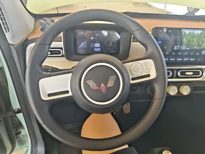 Wuling MINIEV