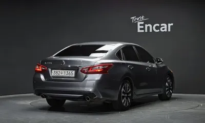 Nissan Altima 2018, 129901 км, за 3583.06 USD