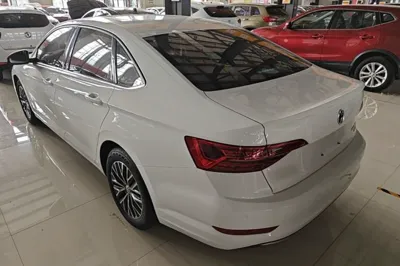 Volkswagen Sagitar 2019, 86700 км, за 10482 USD