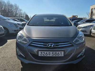 Hyundai i40 · 2012 год
