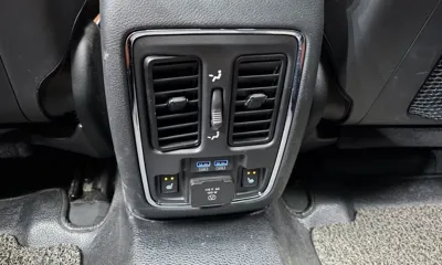 Jeep Cherokee 2021, 32947 км, за 23069.82 USD - фото 32