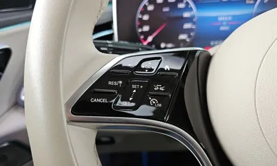 Mercedes-Benz E-Class 2025, 8953 км, за 46798.4 USD - фото 30