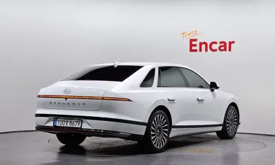 Hyundai Grandeur 2023, 38712 км, за 25581.72 USD