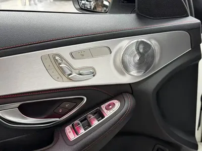 Mercedes-Benz C-Class AMG 2019, 120000 км, за 27298.44 USD - фото 18