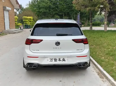Volkswagen Golf 2022, 22000 км, за 18858.06 USD