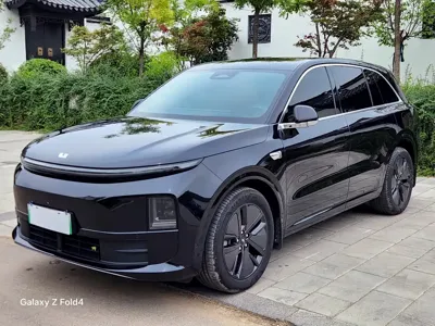 Li Auto Li L6 2025, 17000 км, за 27927.65 USD